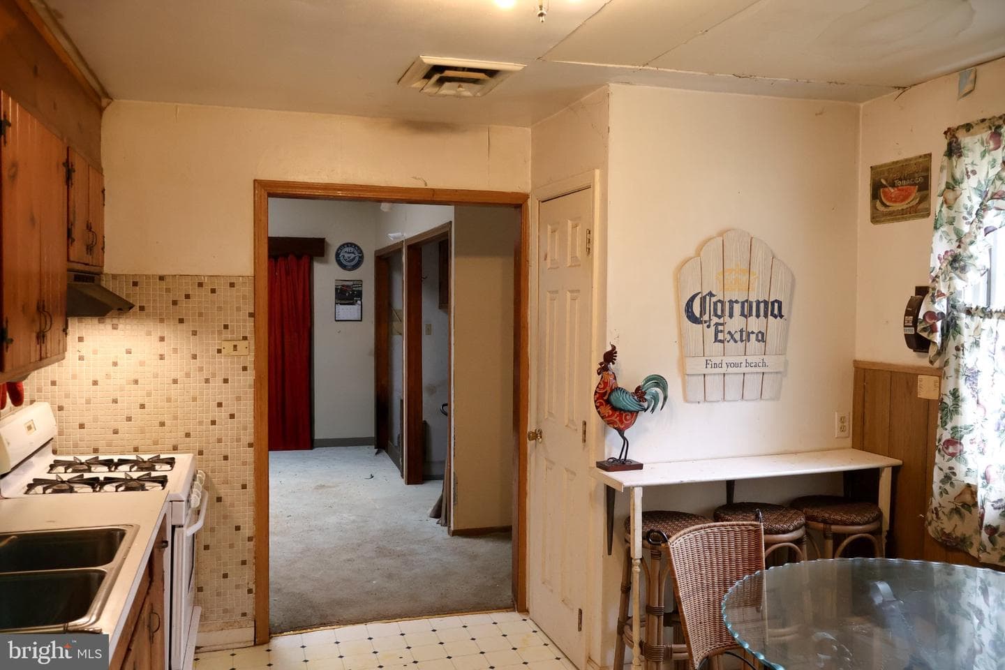 102 N Jerome Parkway photo 9