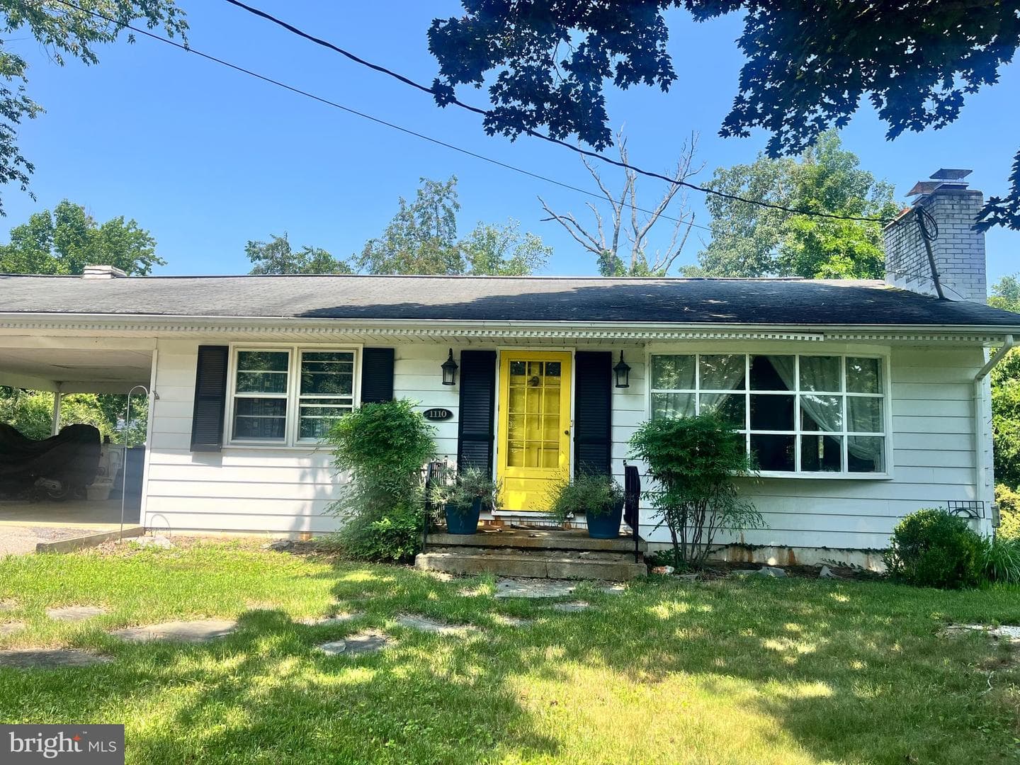 1110 Jenniper Lane photo 3