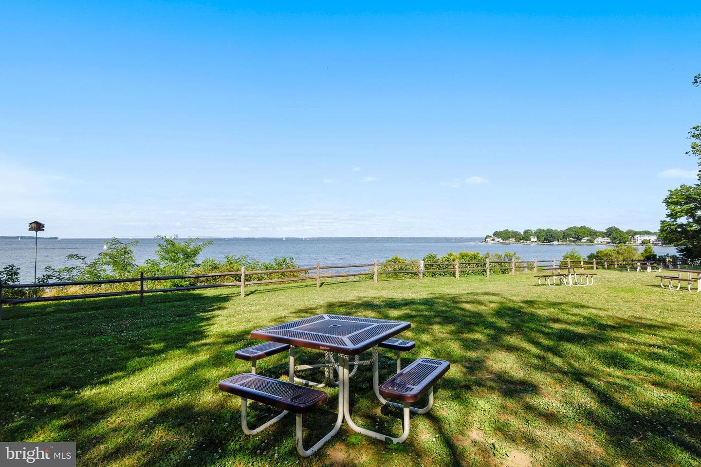 1110 Jenniper Lane photo 7