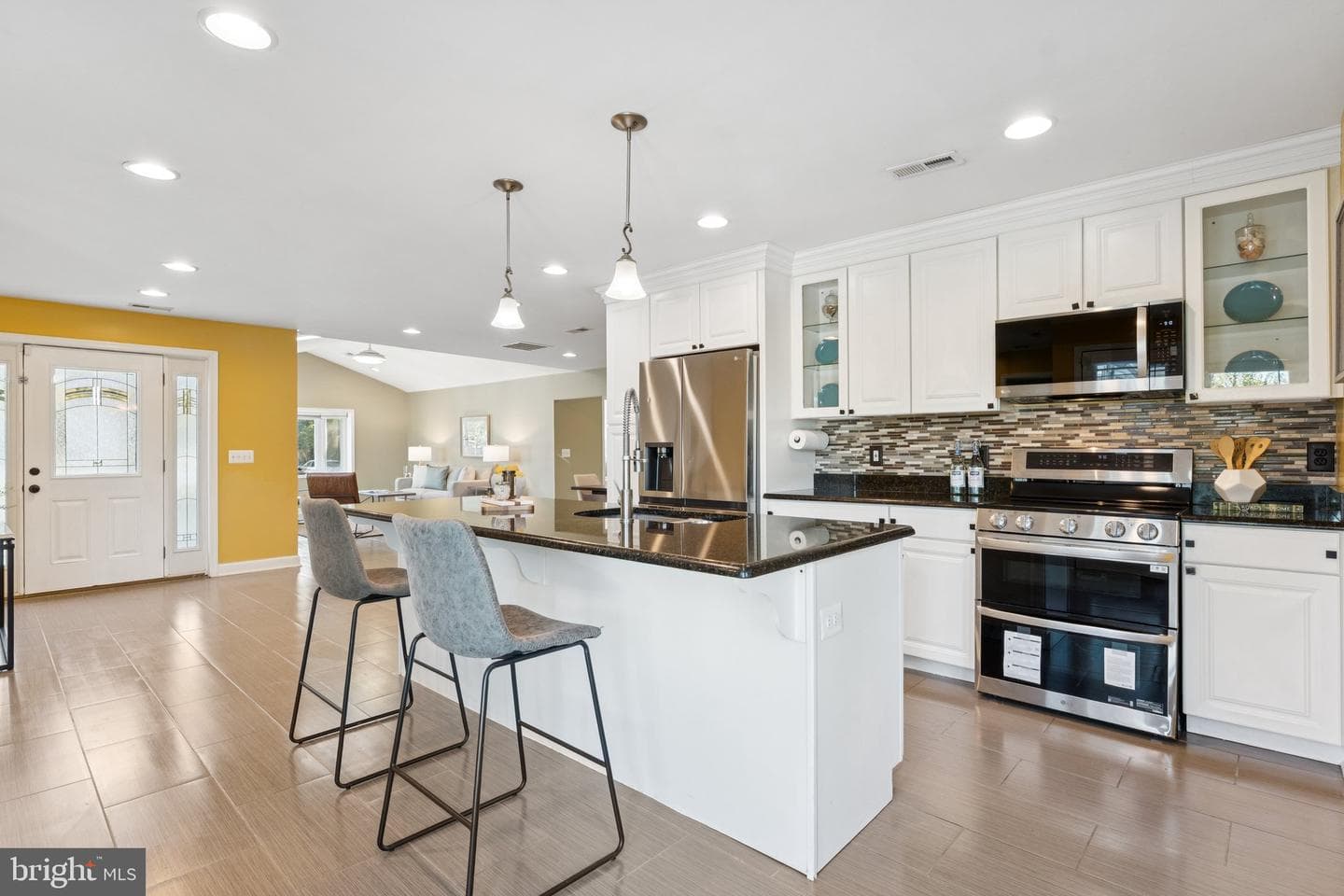 7654 Bay Street photo 16