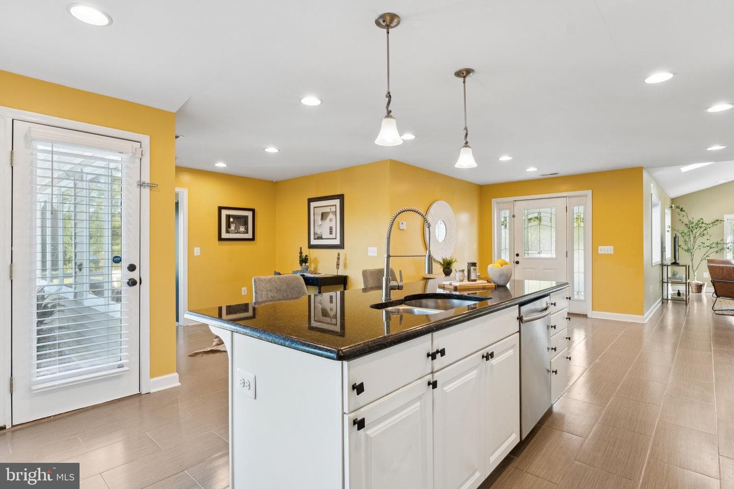 7654 Bay Street photo 17
