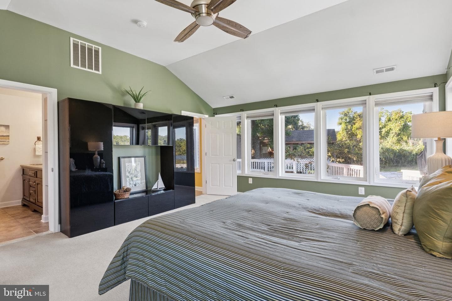 7654 Bay Street photo 22