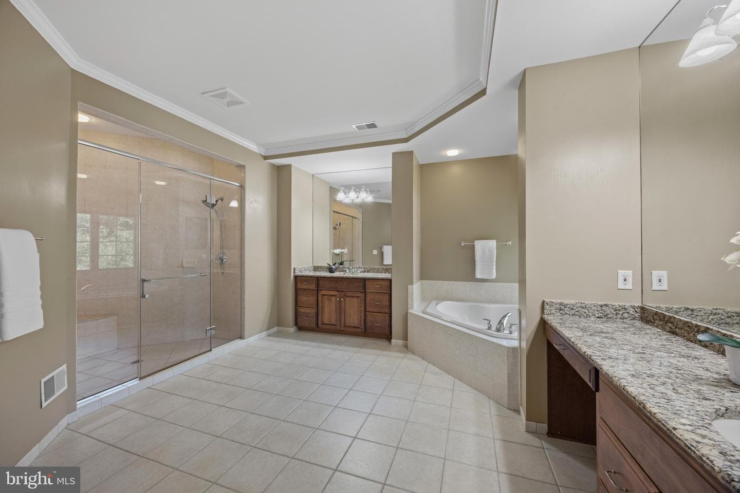 1614 Annesley Court photo 24