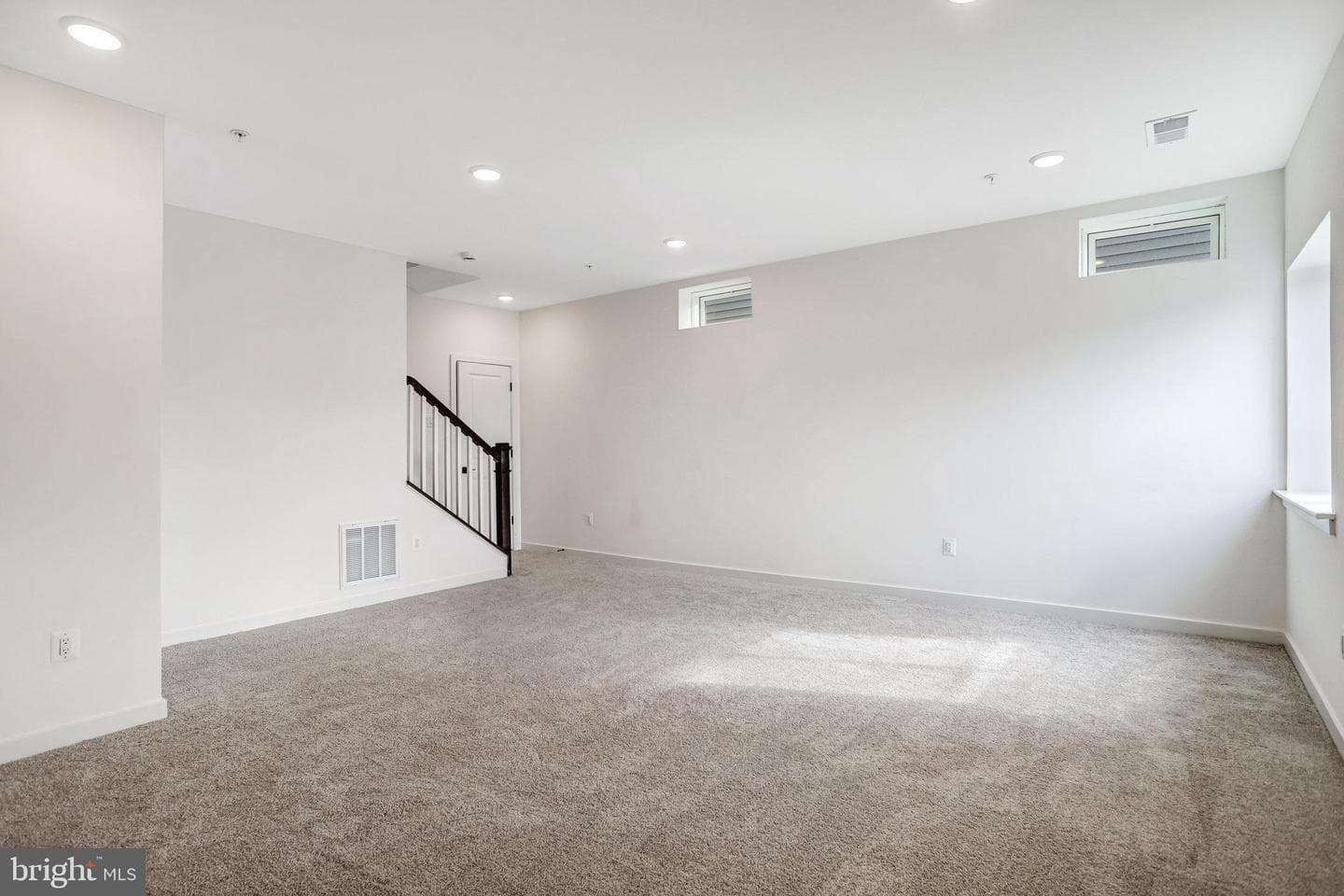 5733 Howard Drive photo 28