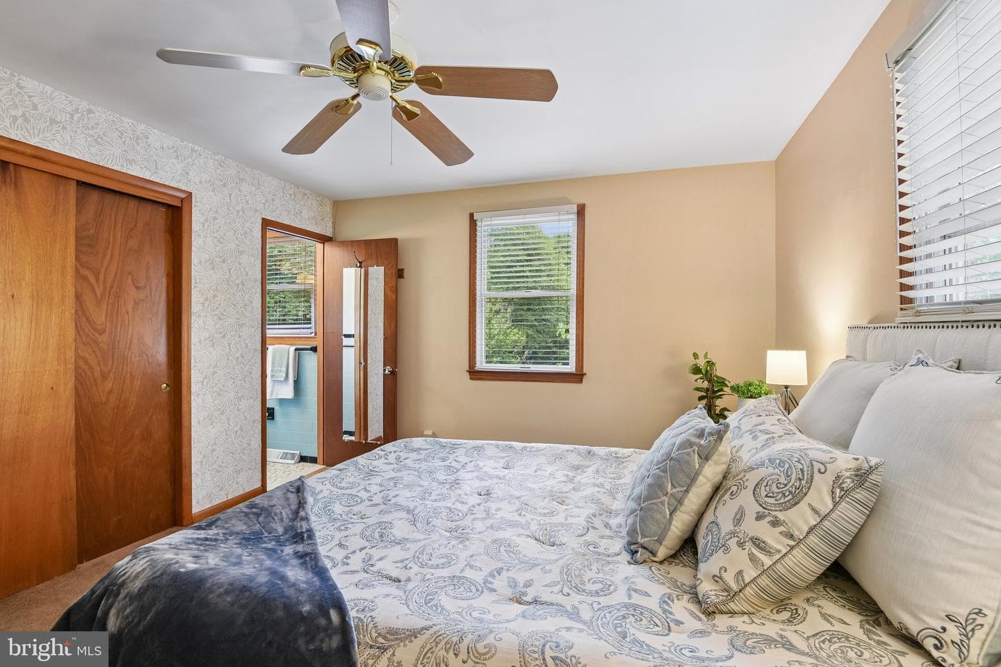 878 Oakdale Circle photo 17