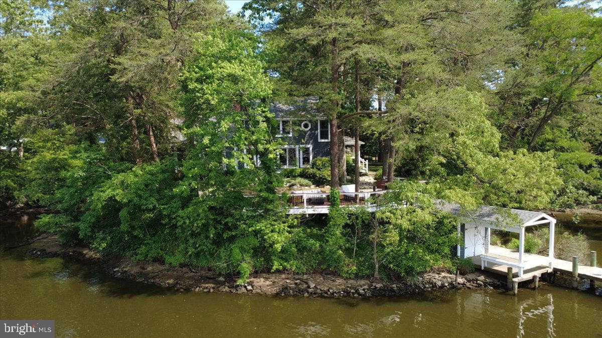 300 Magothy Bridge Road photo 83