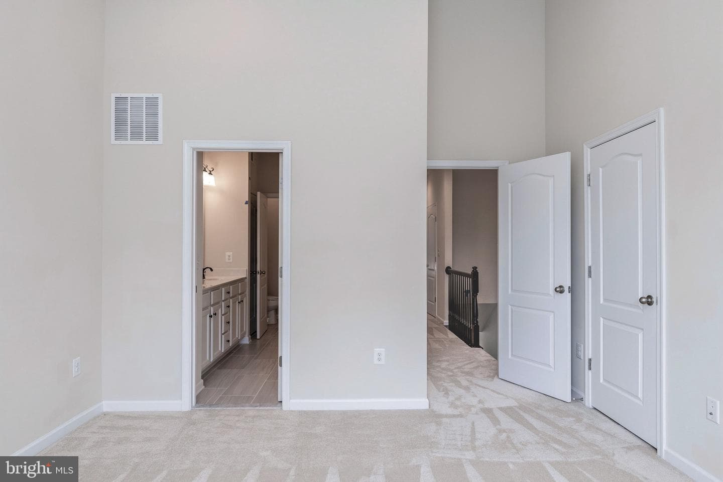 8145 Hollow Court photo 17