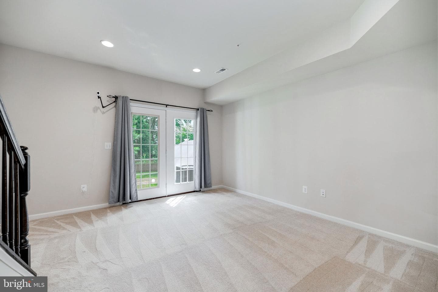 8145 Hollow Court photo 29