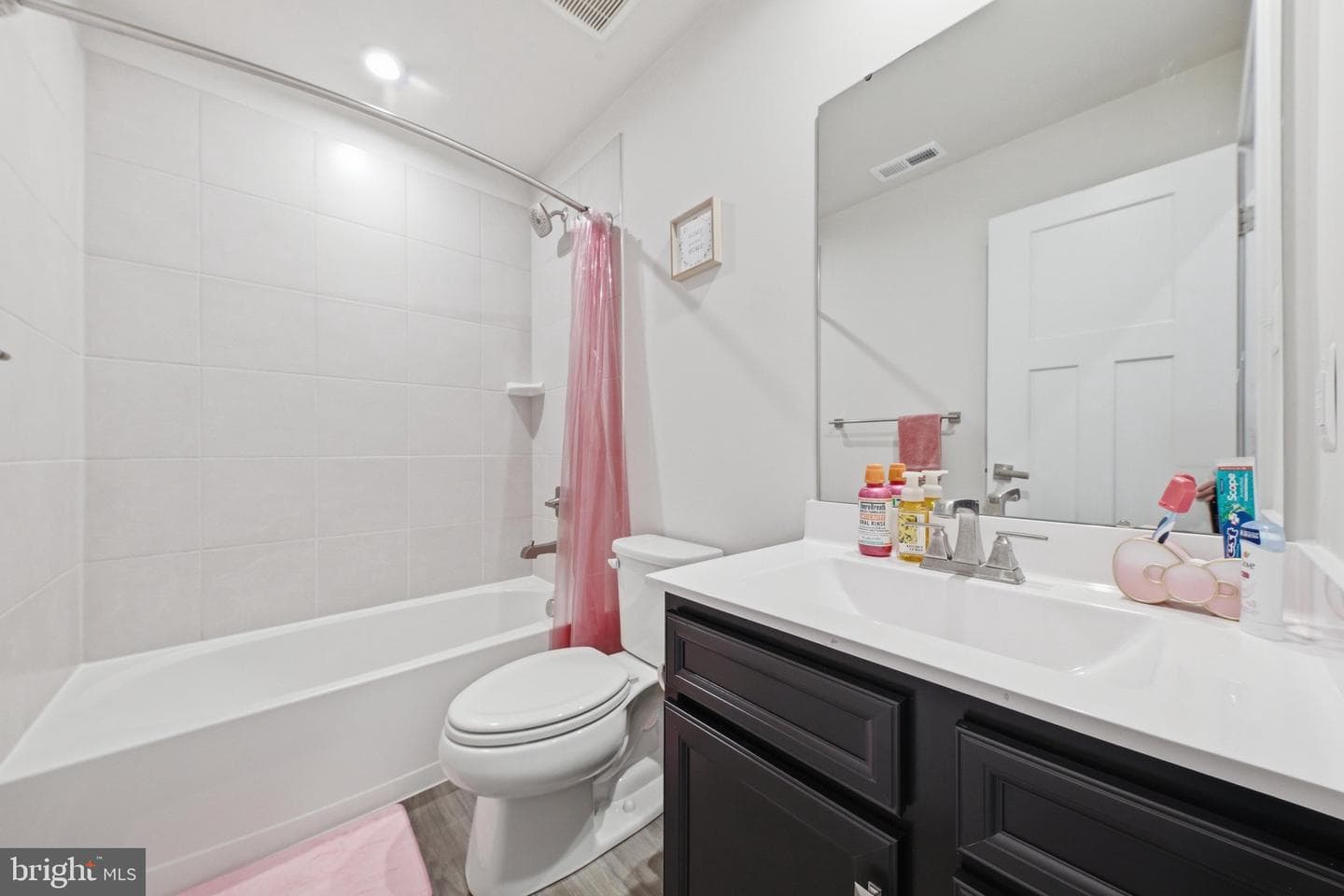 653 Lakemont Drive photo 14