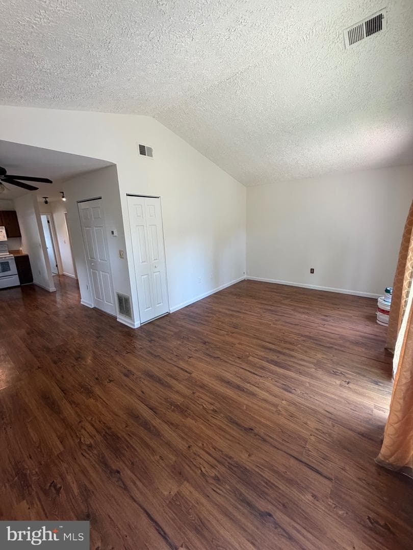 311 Londontown Road photo 15