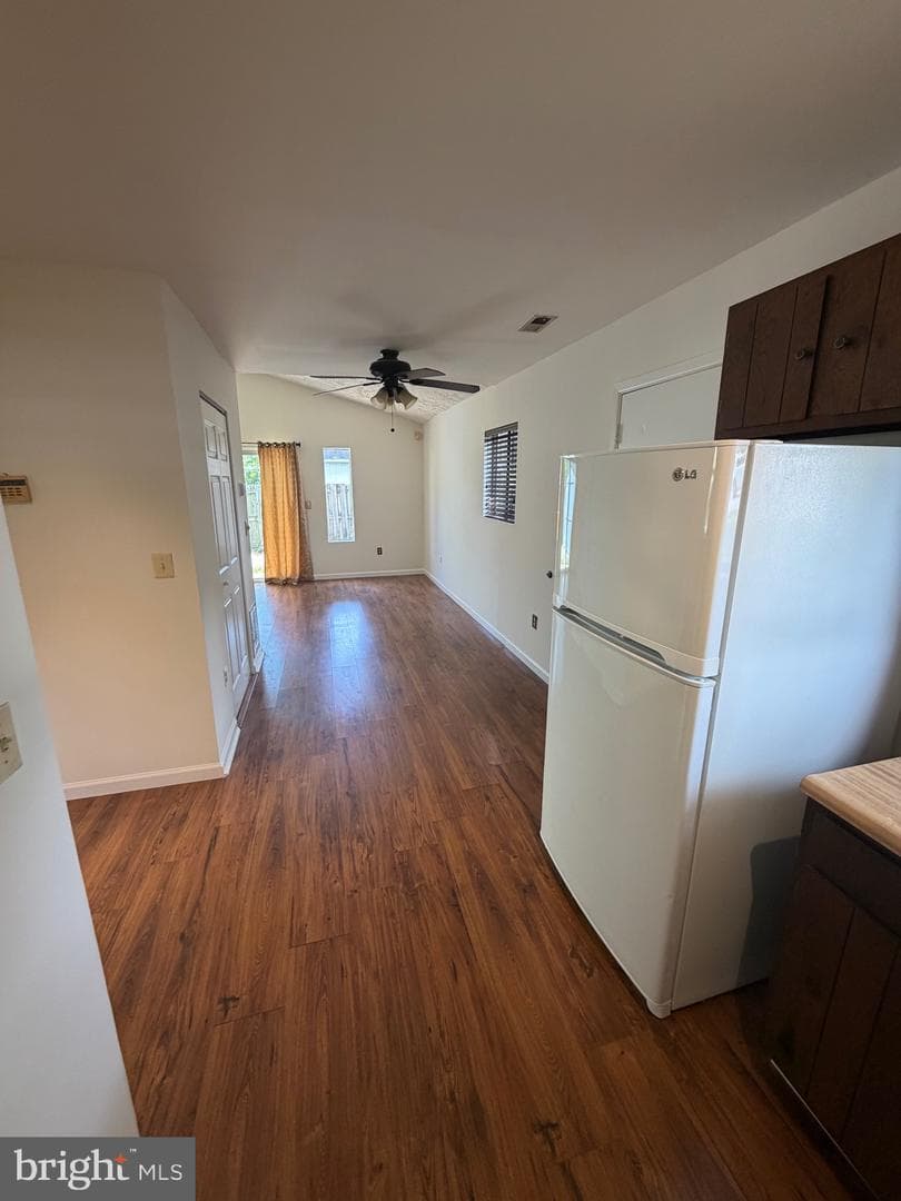 311 Londontown Road photo 16