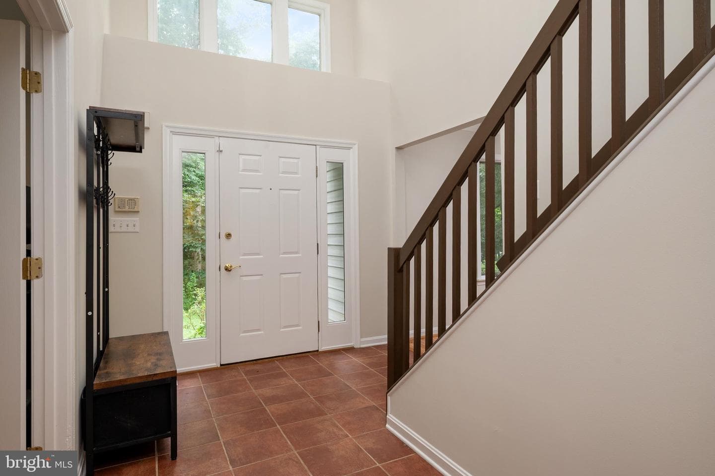 1499 Westcliff Drive photo 6