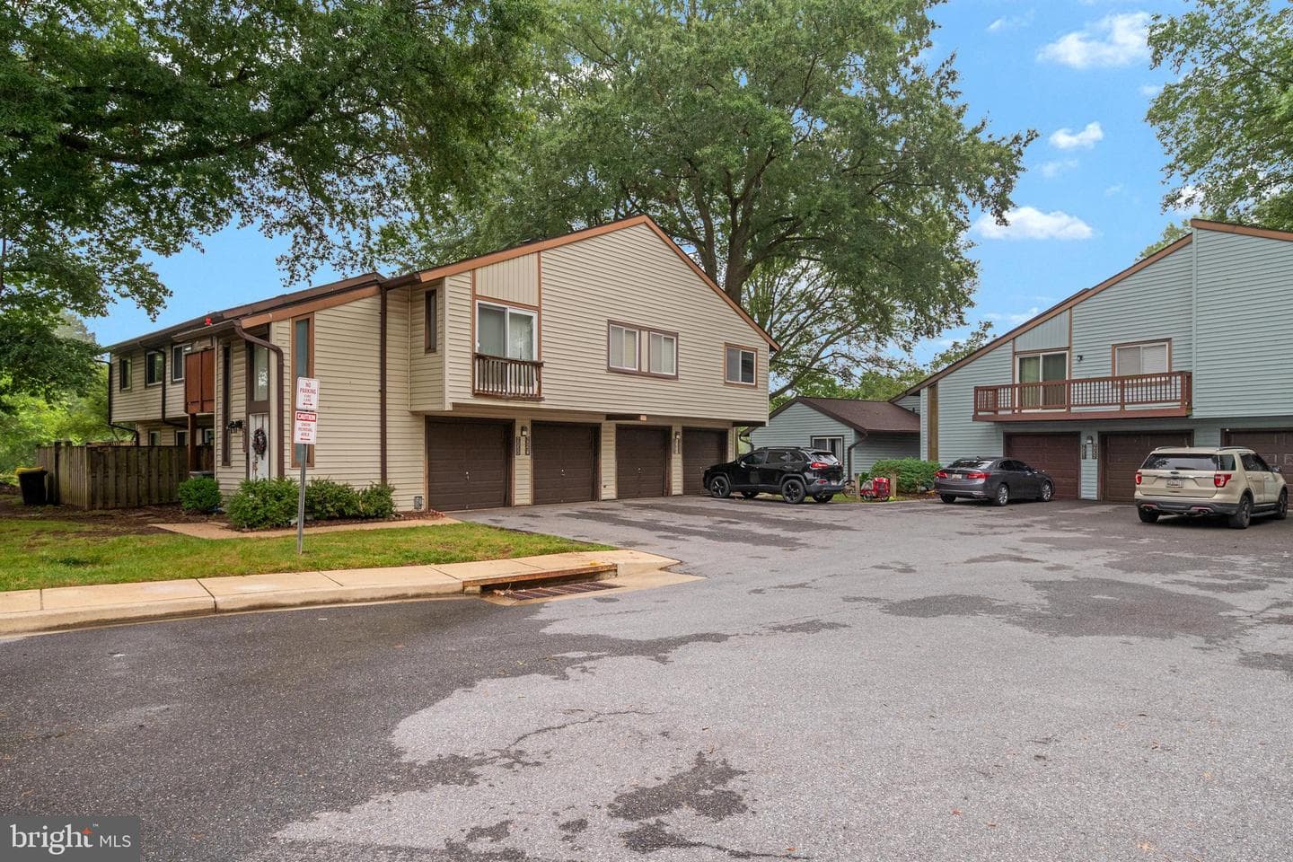 2054 Happy Lane photo 26