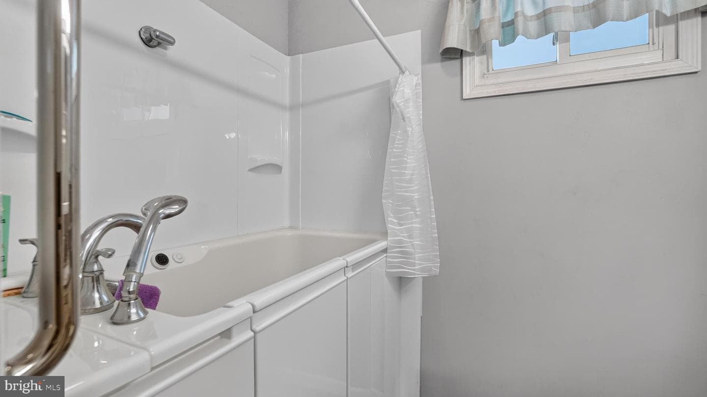 516 Oakwood Road photo 10