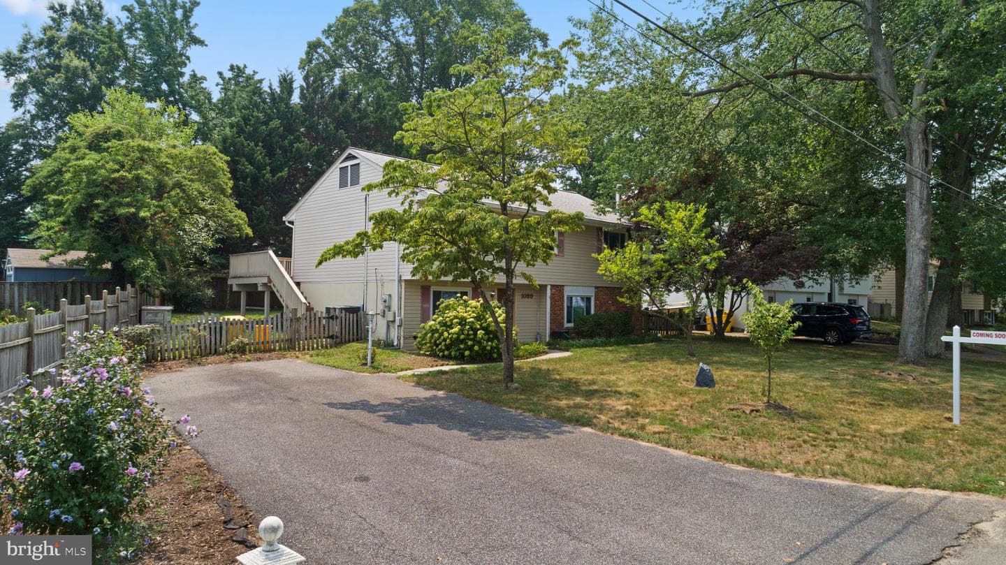 1099 Linden Tree Drive, Annapolis