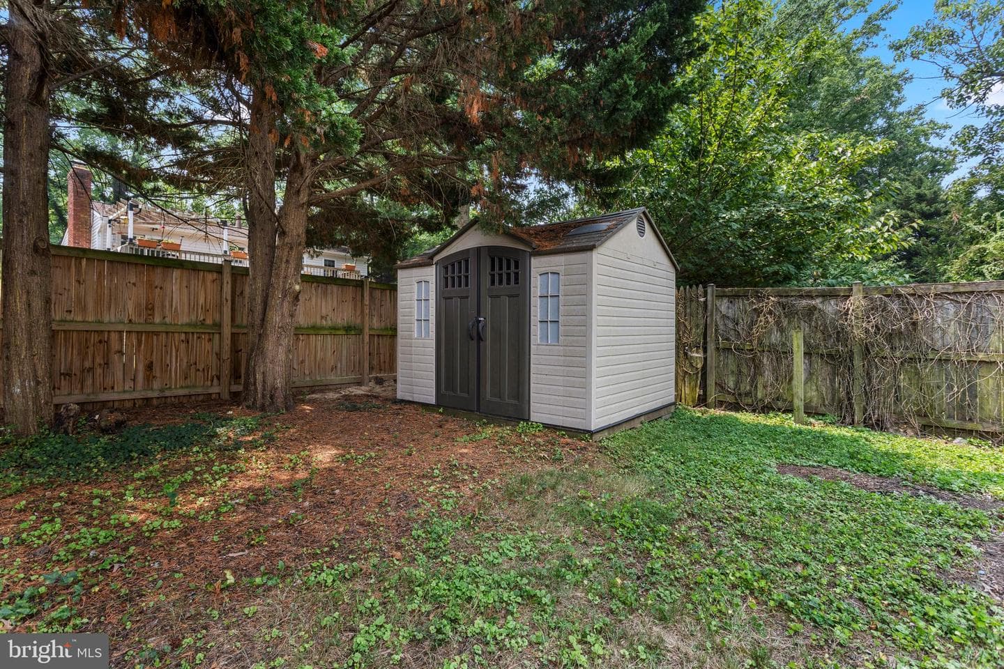 1099 Linden Tree Drive photo 32