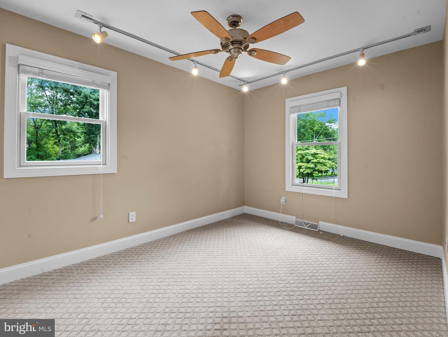 7884 Belhaven Avenue photo 15