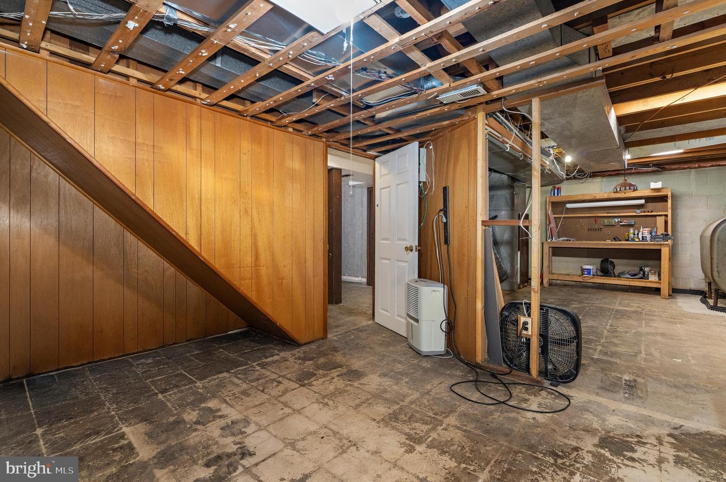 716 Andover Road photo 37