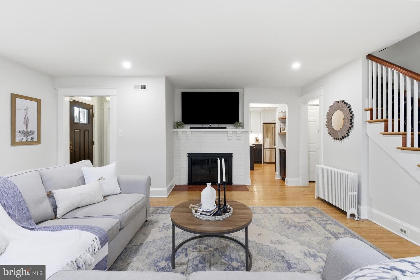 209 S Cherry Grove Avenue photo 8