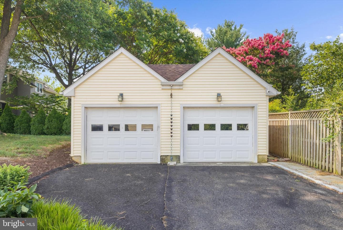 1105 Boucher Avenue photo 4