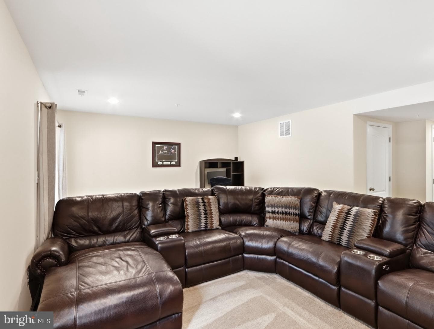 7533 Ivybrook Lane photo 9