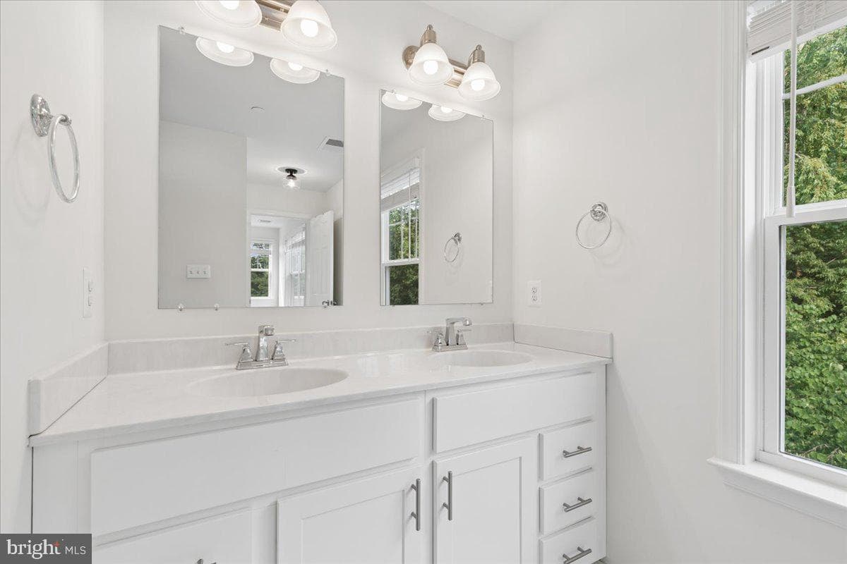 603 Overhill Drive photo 30