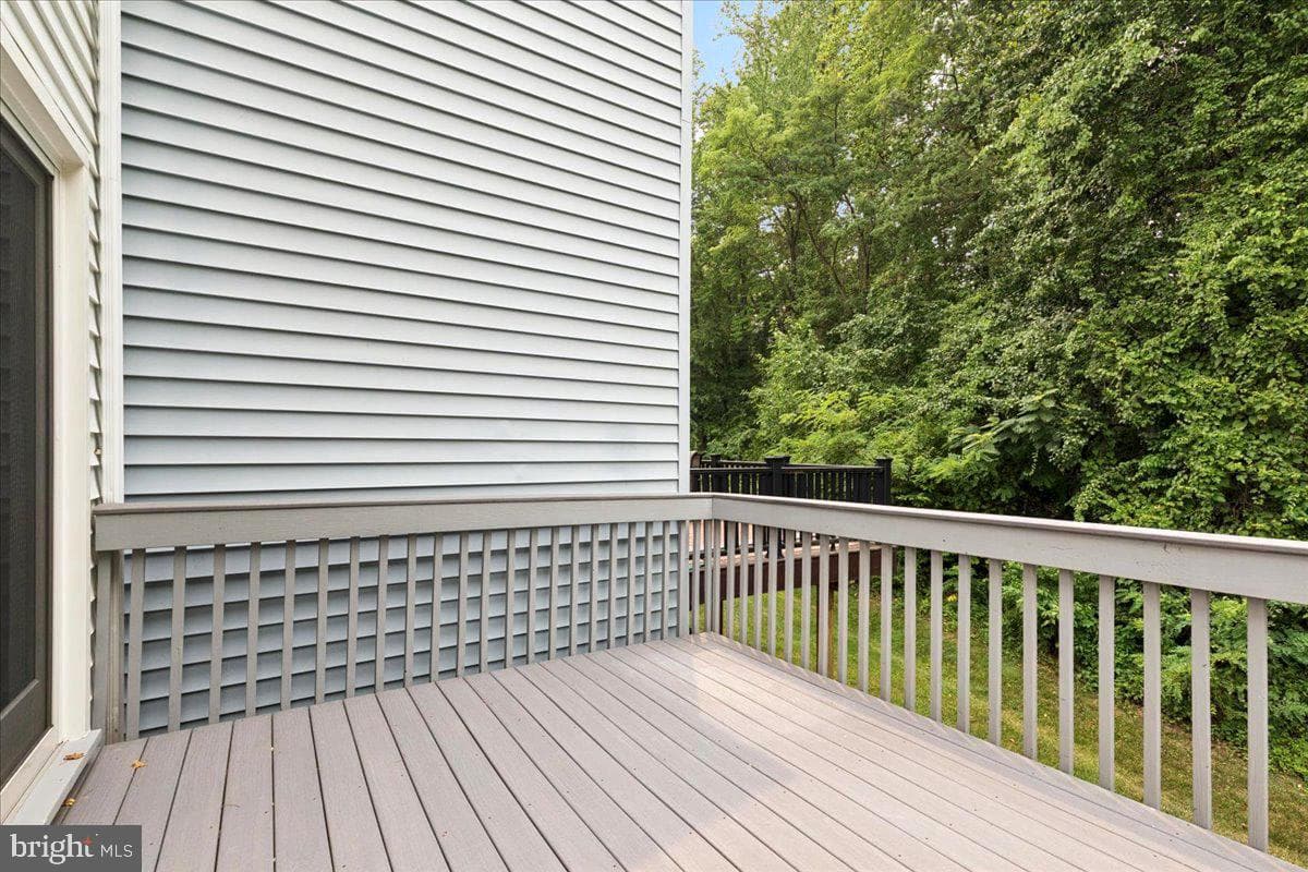 1214 Farley Court N photo 29