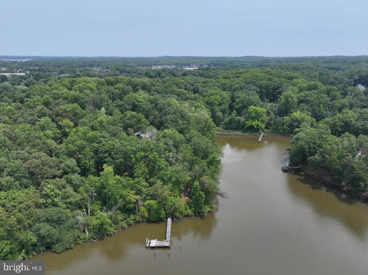 126 Gilbert Court, Edgewater
