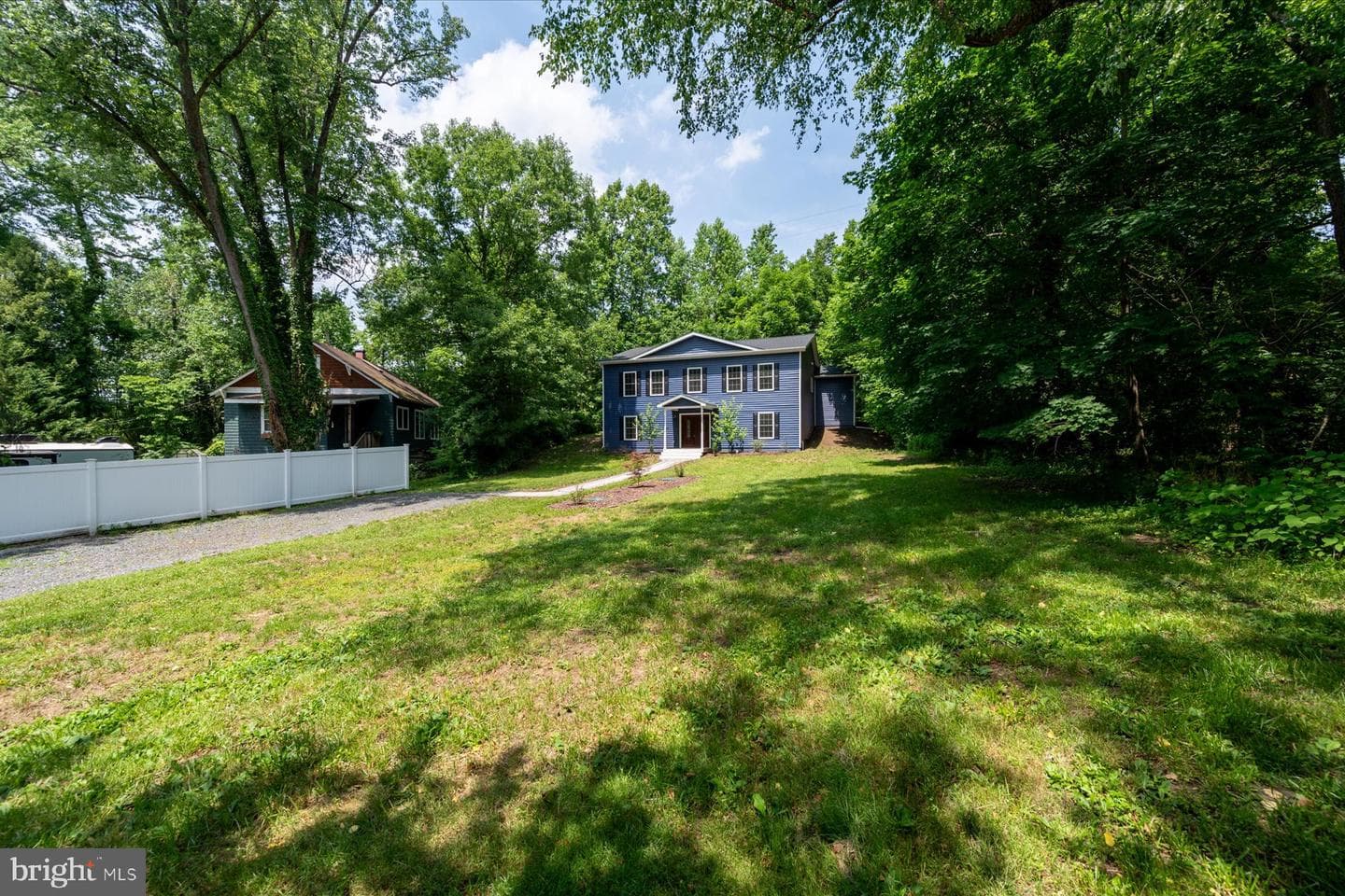 1400 Lower View Court photo 31