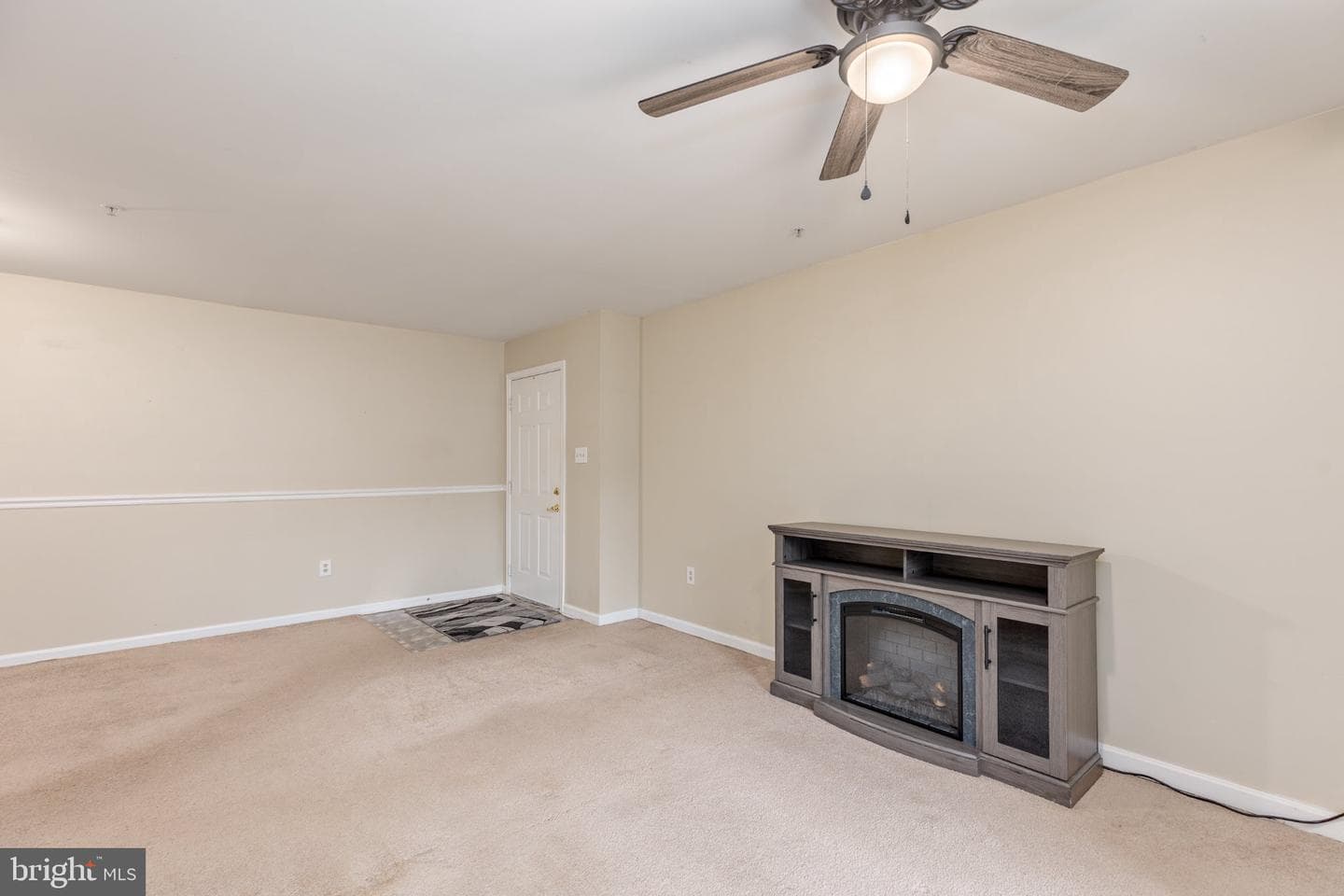 312 Blue Water Court #104 D photo 12
