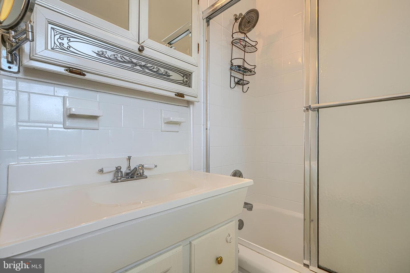 559 Fairmount photo 33