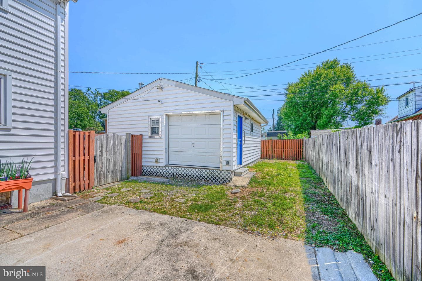 559 Fairmount photo 44