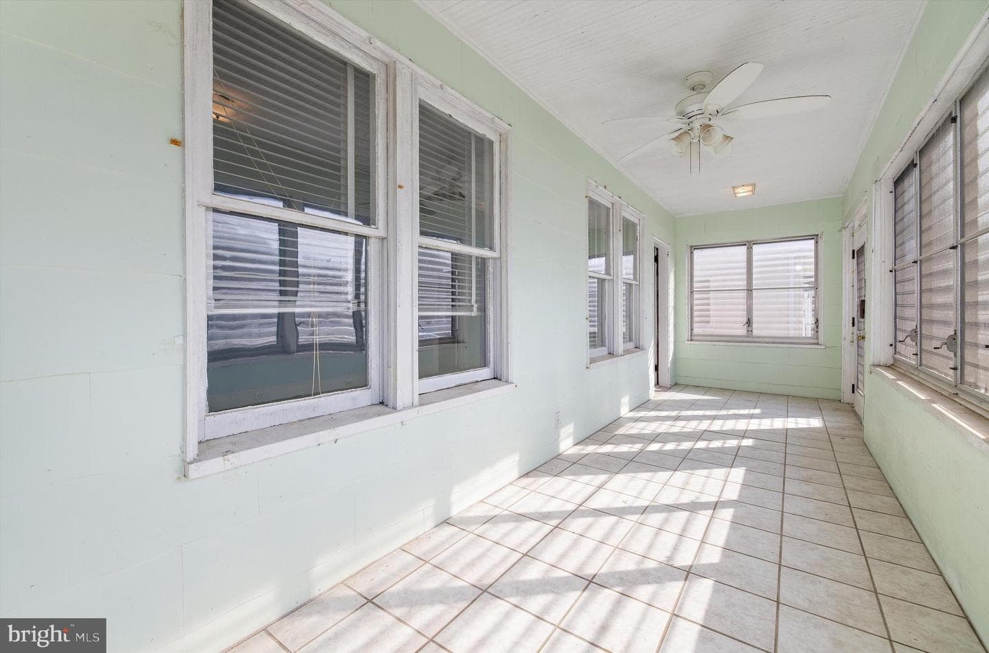 305 Melvin Avenue photo 9