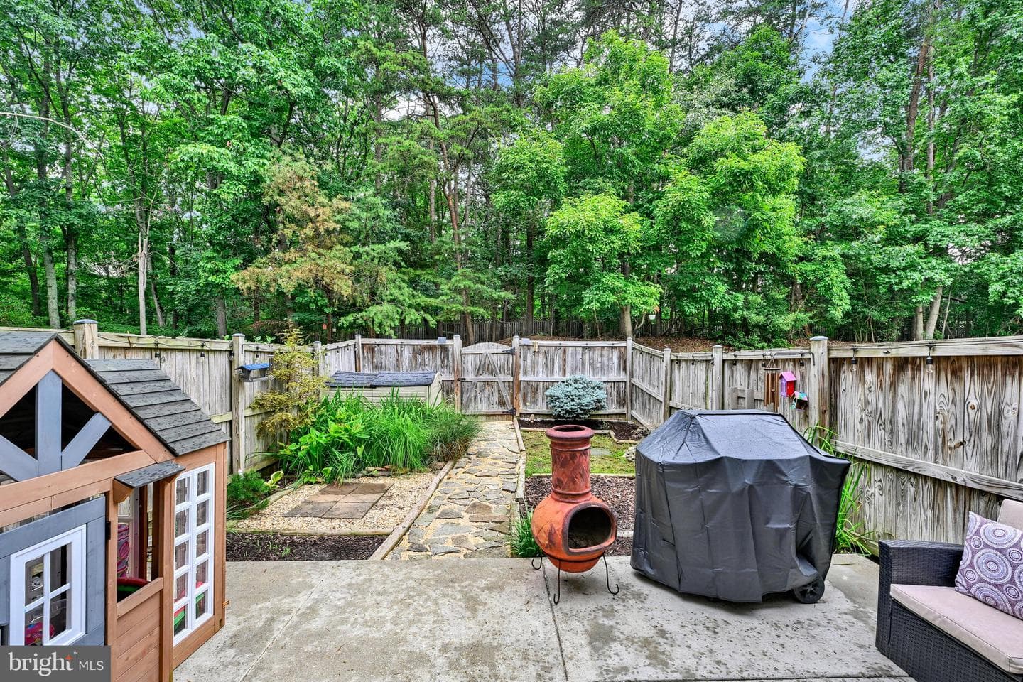 718 Horse Chestnut Court photo 27