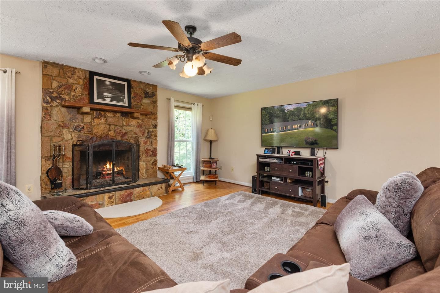 6420 Meadowlark Drive photo 9