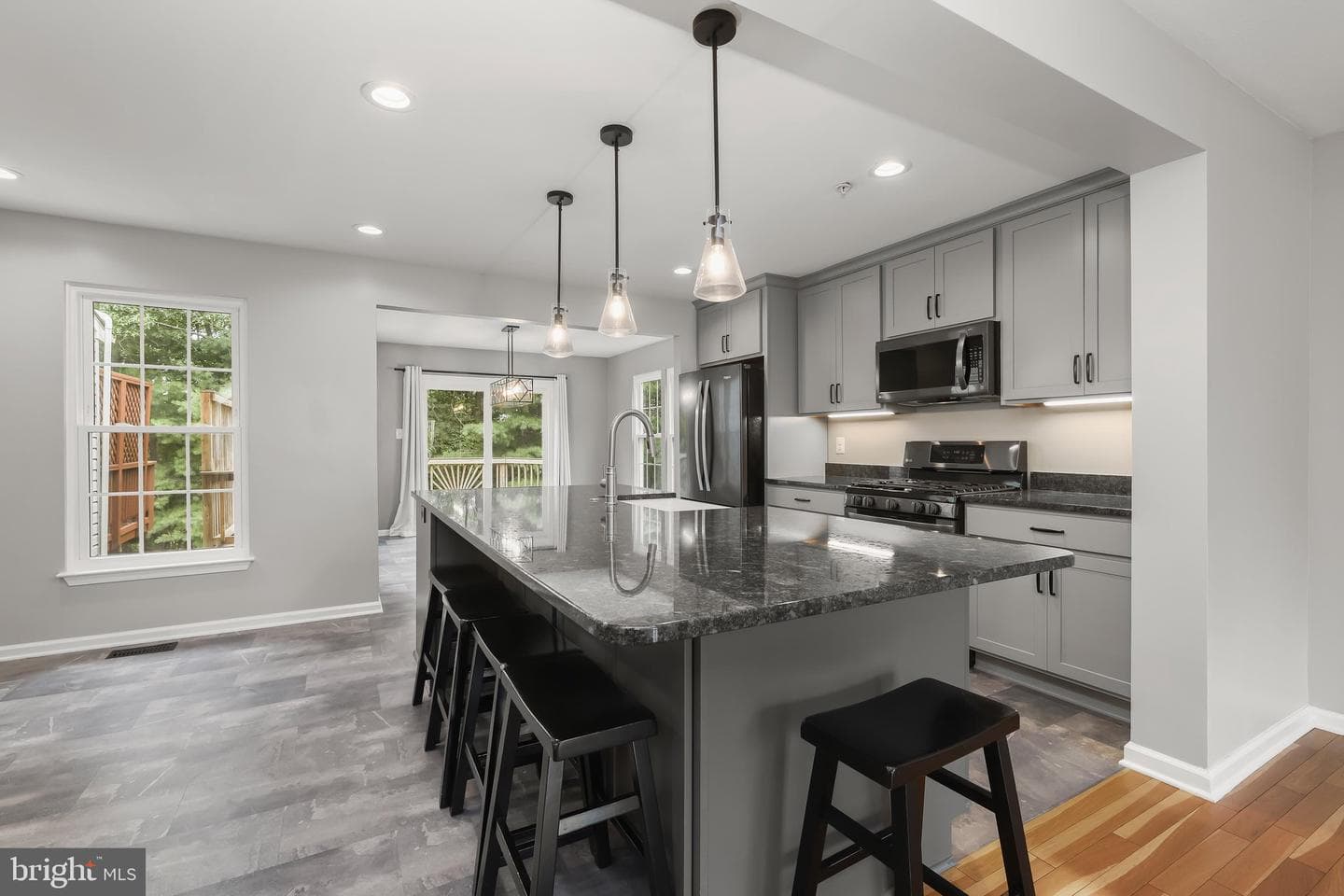 2676 Summers Ridge Drive photo 5