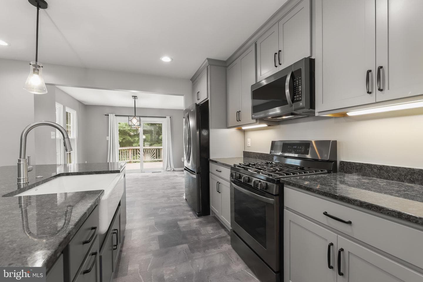 2676 Summers Ridge Drive photo 6