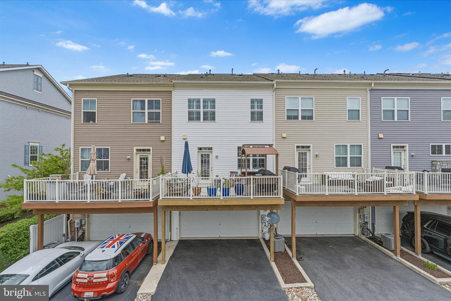 607 S Cherry Grove Avenue photo 30