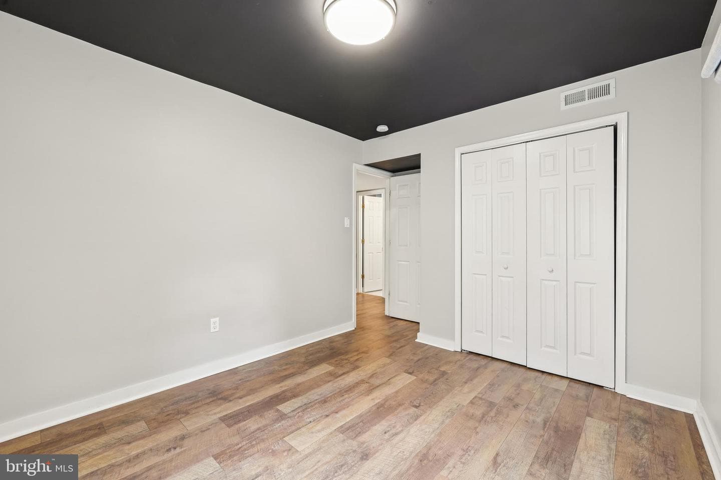 1410 Knights Bridge Turn photo 36