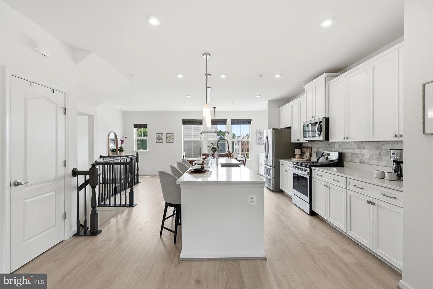3050 Bretons Ridge Way photo 9