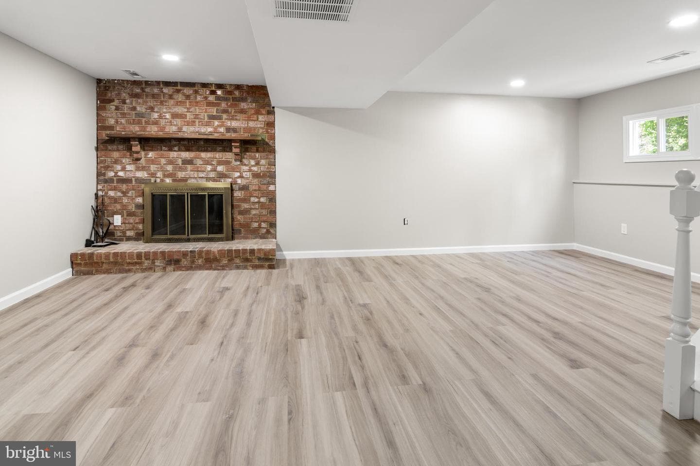 994 Hillendale Drive photo 32