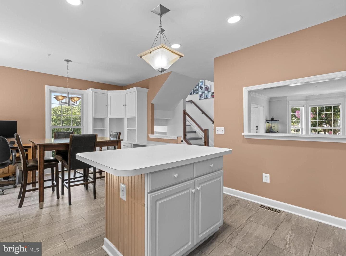 2023 Compton Court photo 11