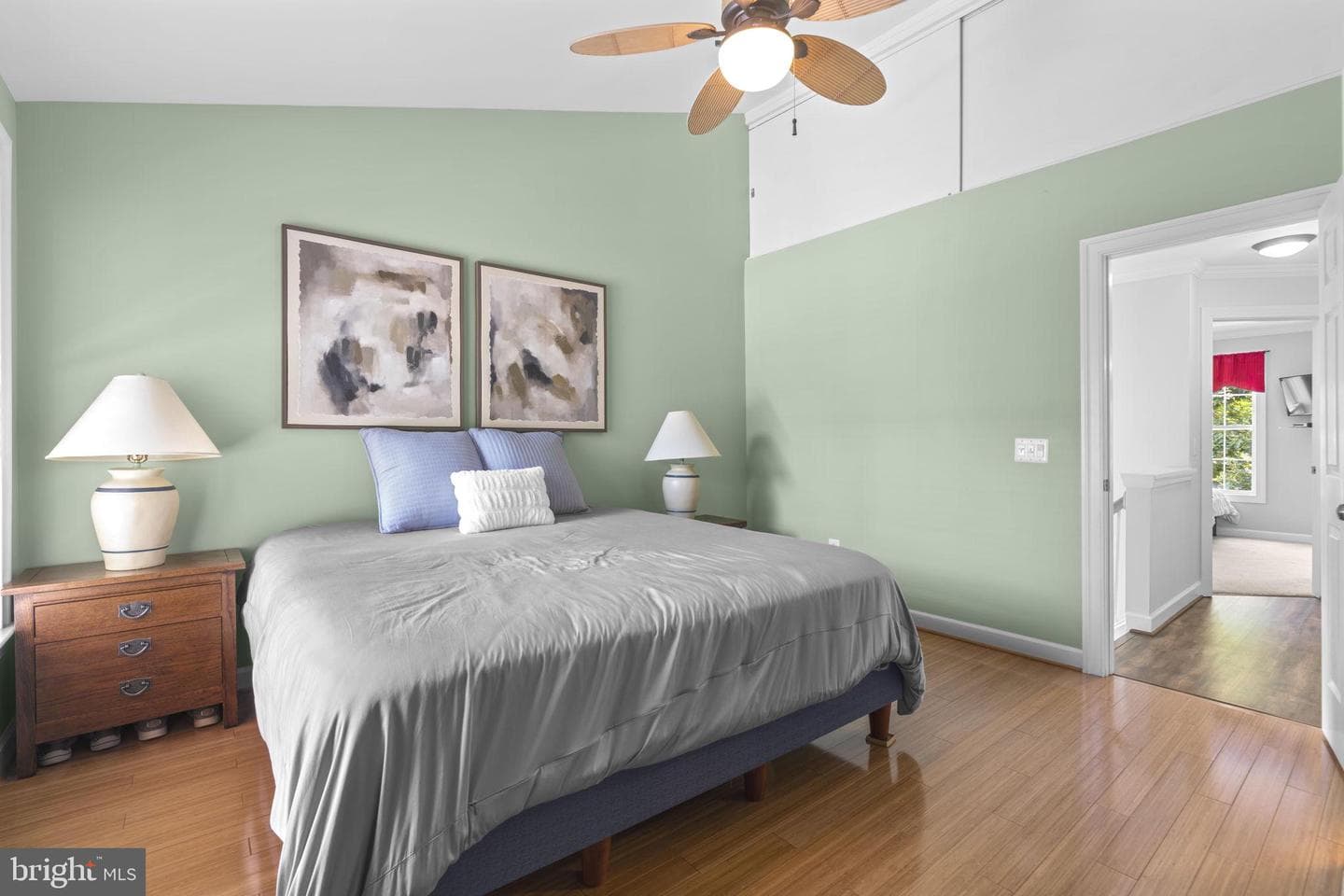 2023 Compton Court photo 16