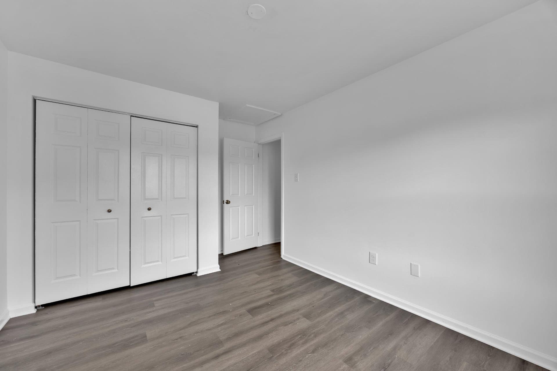 482 Watson Court photo 17