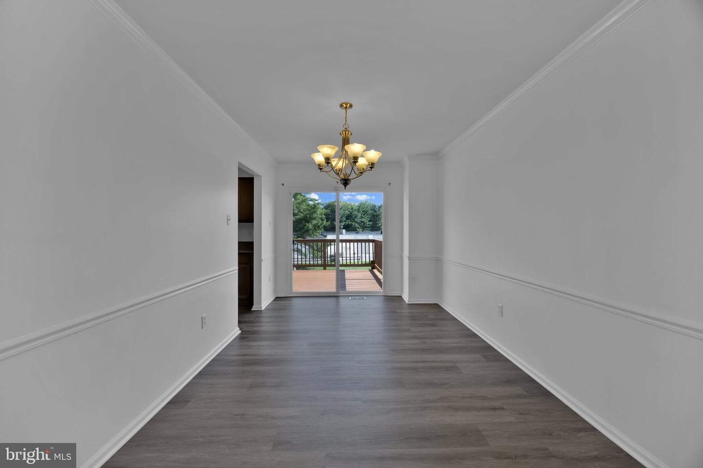 482 Watson Court photo 7