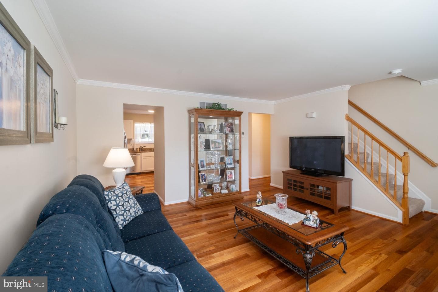 99 Phelps Avenue photo 13