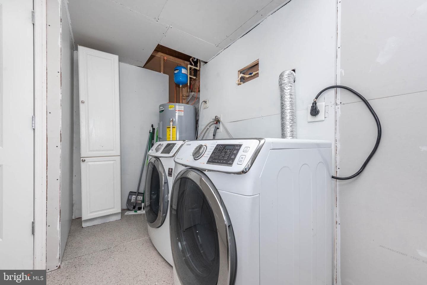 7746 Overhill Road photo 8