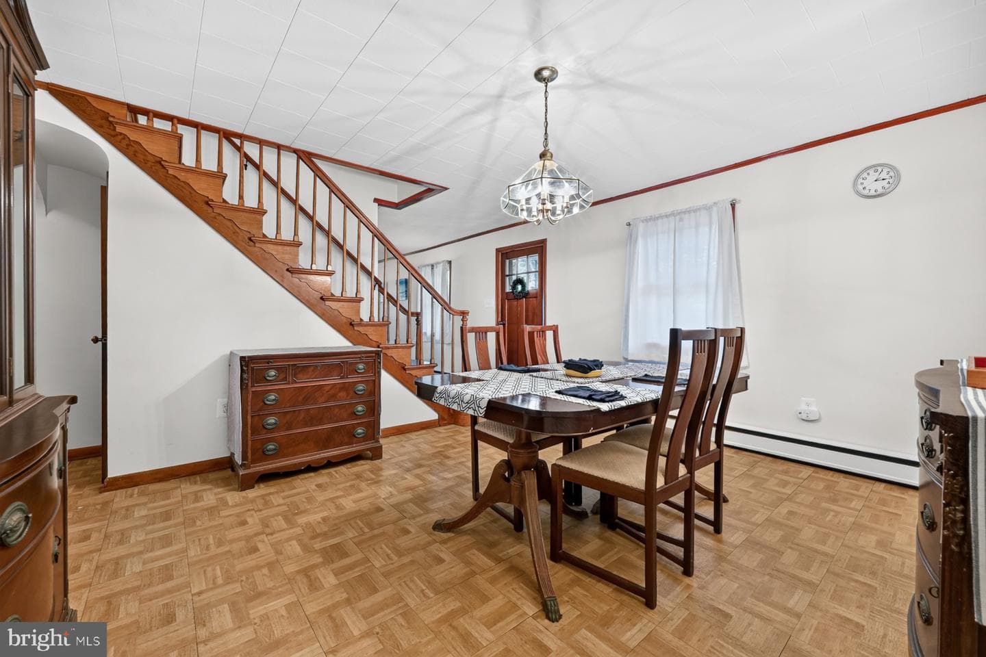 936 Burnett Avenue photo 5