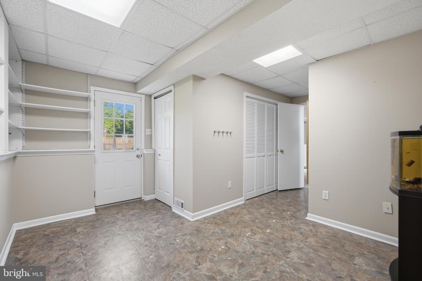 7946 Royal Mint Place photo 25