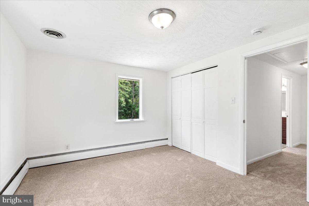 423 Shetlands Lane photo 18